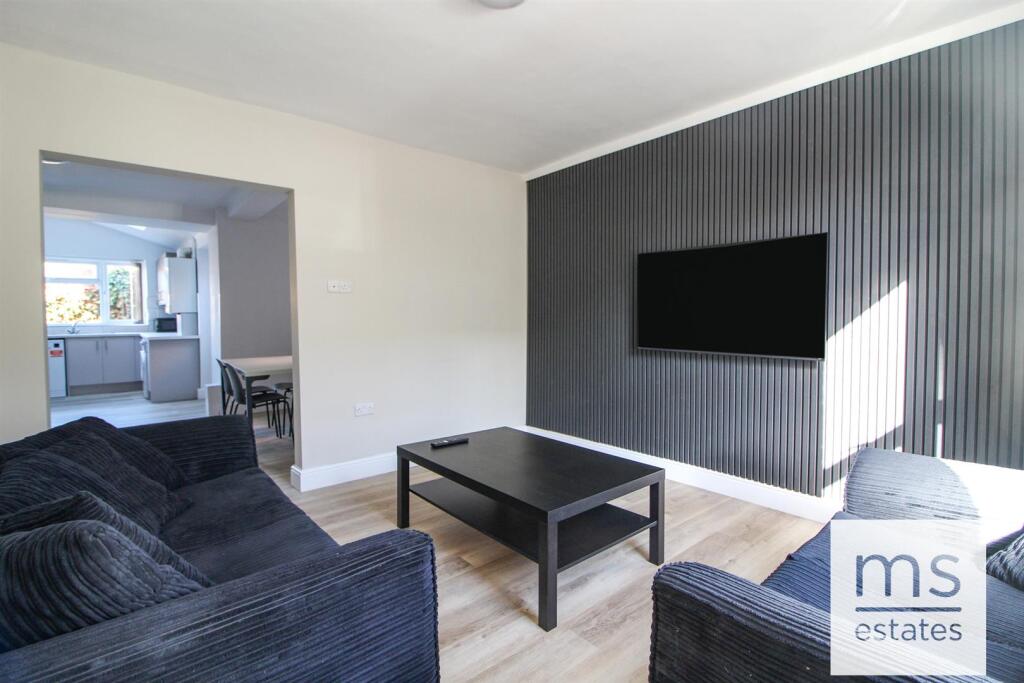 Main image of property: BILLS INCLUDED £125pppw Cottesmore Road, Lenton, Nottingham