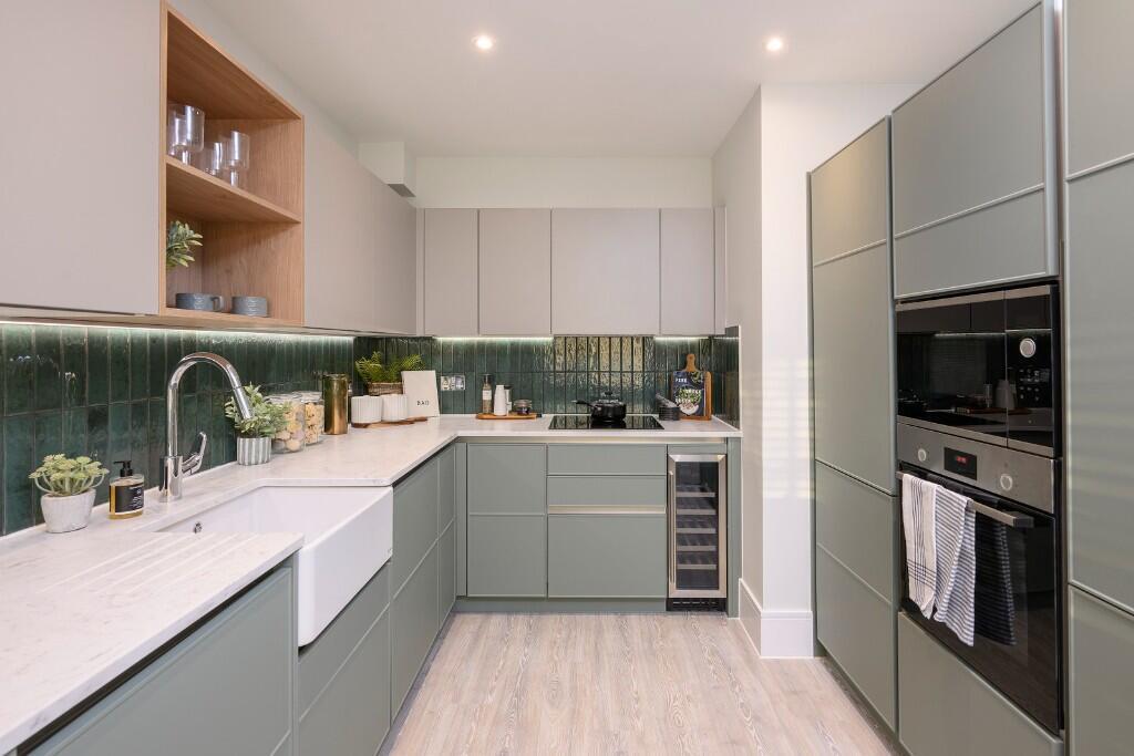 Main image of property: Hitches Lane,
Crookham Village,
Fleet,
GU51