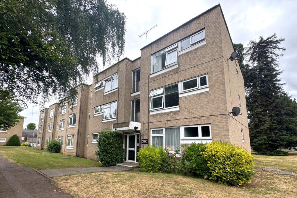 Main image of property: Rawdon Drive, Hoddesdon, EN11 8DH