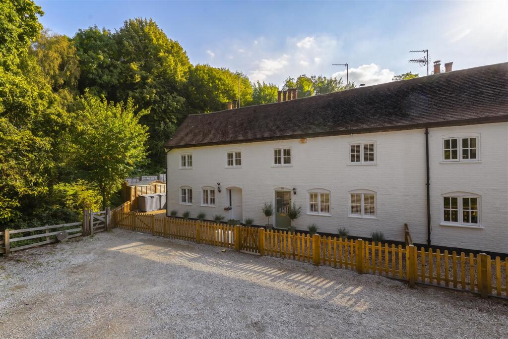 Main image of property: St. Leonards Street, West Malling