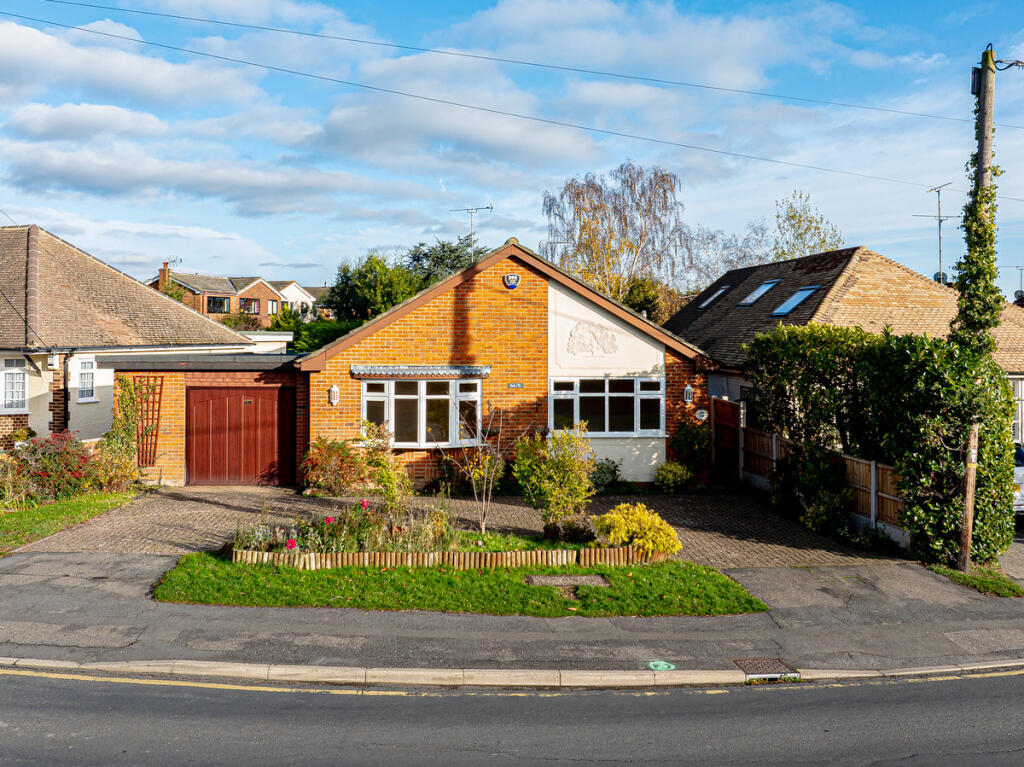 Main image of property: Plumberow Avenue, Hockley, SS5