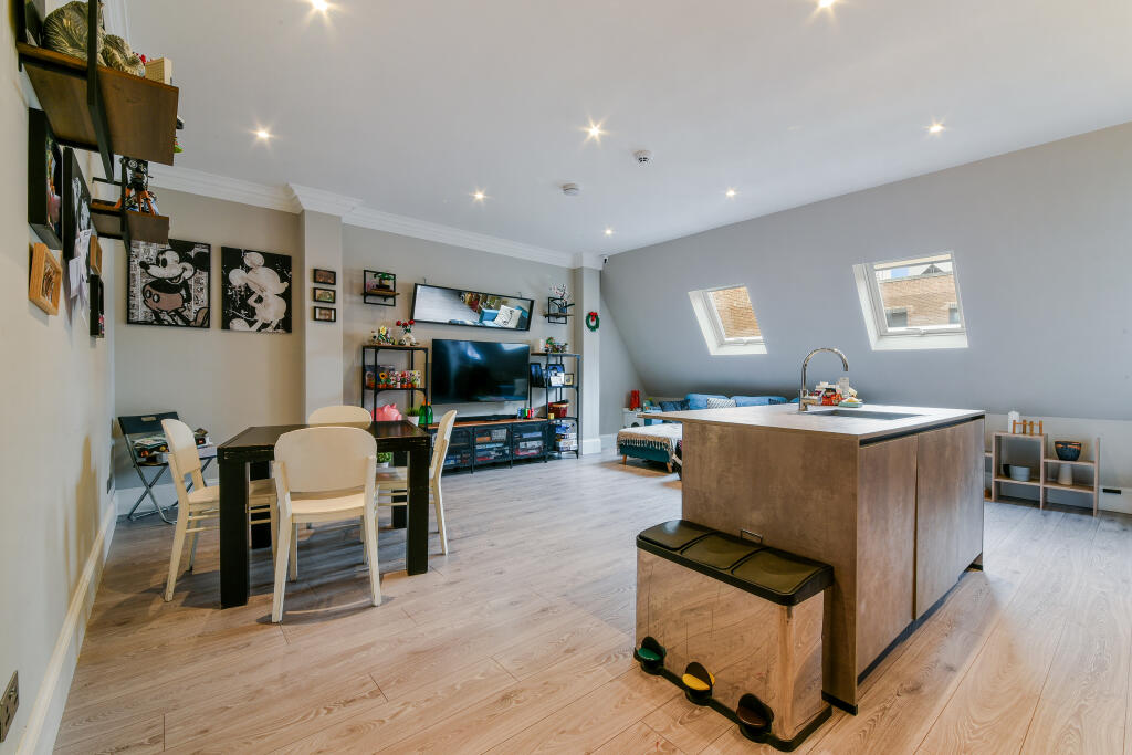 Main image of property: High Street, BROMLEY