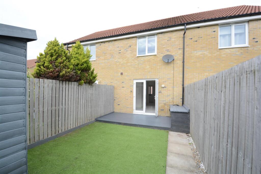 Main image of property: Far Moss, Selby