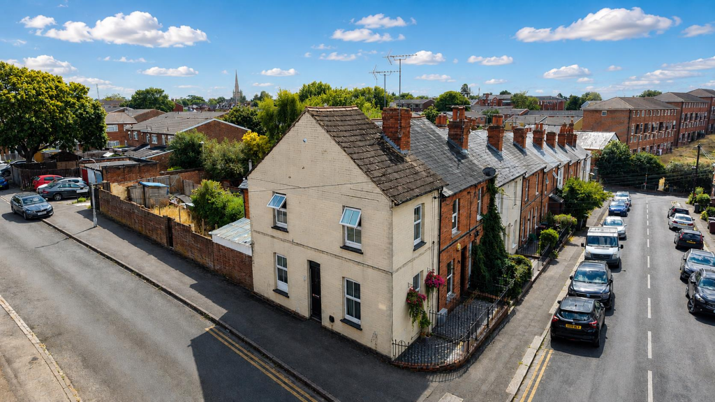Main image of property: Collis Street, Reading