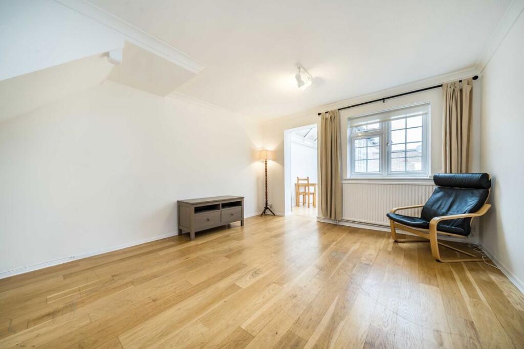 Main image of property: College Gardens, Tooting