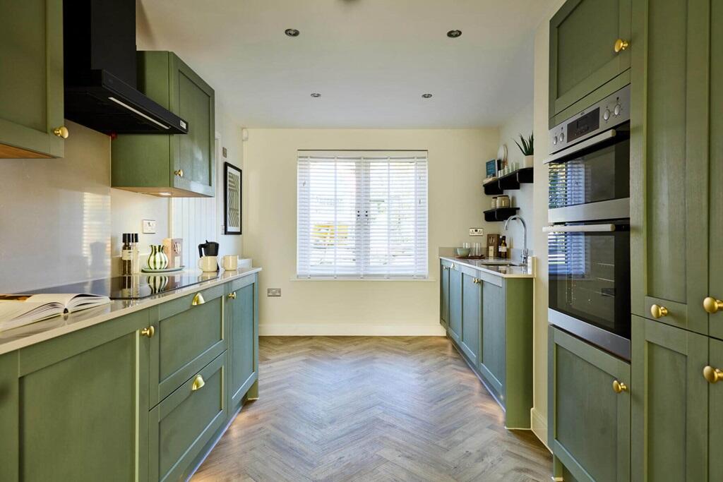 Main image of property: Minsmere Road,


Keynsham
BS31 1PT