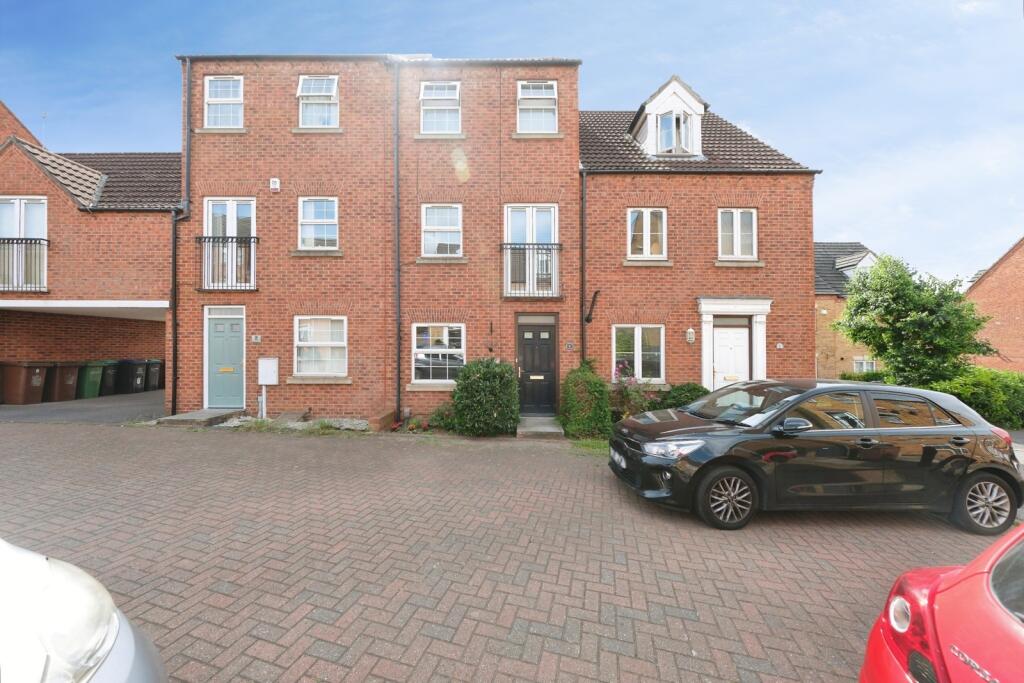 Main image of property: Rufford Drive, Mansfield Woodhouse, Mansfield, Nottinghamshire, NG19