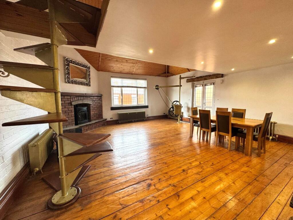 Main image of property: Rochdale Road, Royton