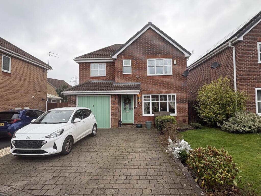 Main image of property: 51 Cairnwell Road, Oldham, OL9 9DG