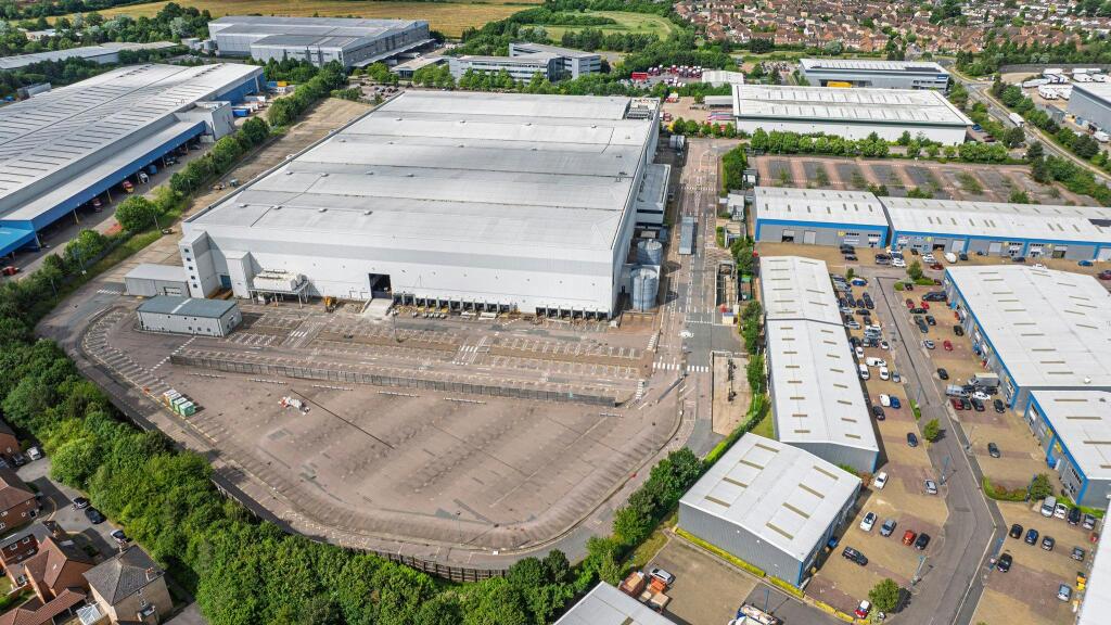 Hatfield 300 x2.jpeg
