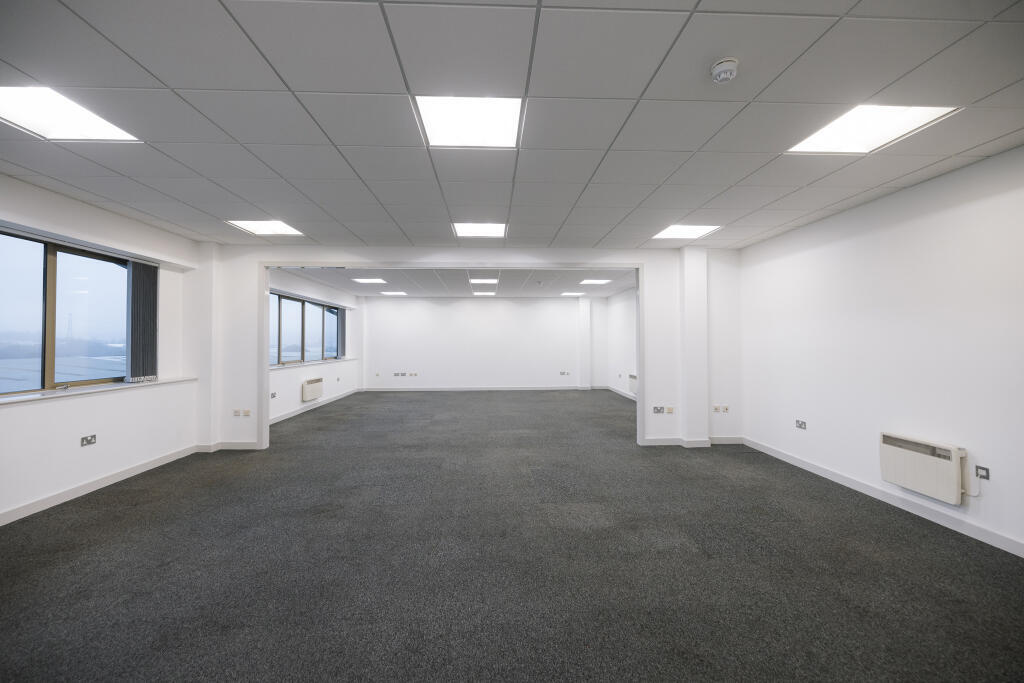 1000 sqft office