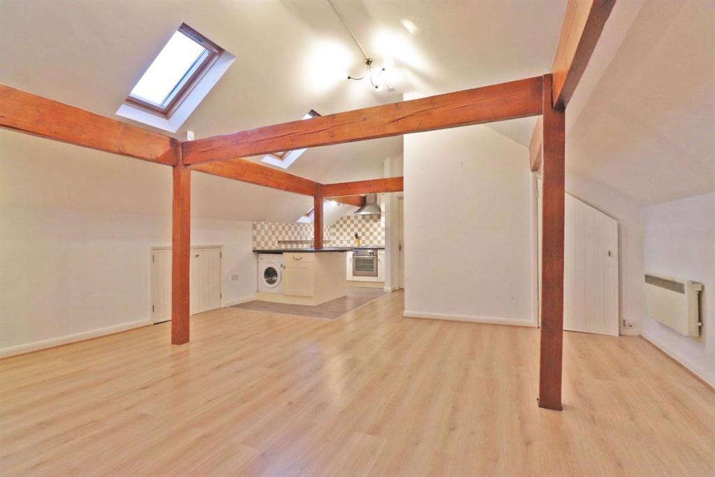 Main image of property: Flat 2 Bedford Road East, Yardley Hastings, Northampton