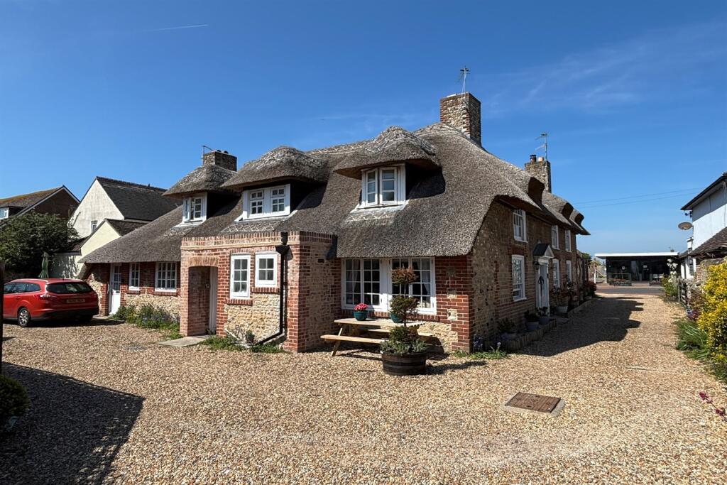 Main image of property: High Street, Selsey, Chichester, PO20