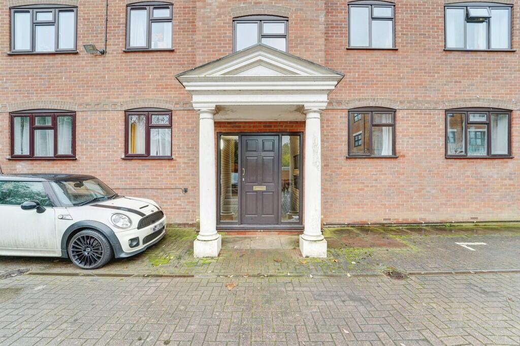 Main image of property: Beech Court, Bromham Road