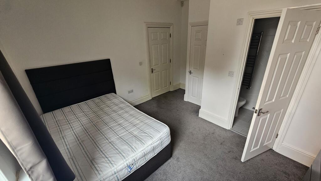 Main image of property: Wokingham Road, Reading