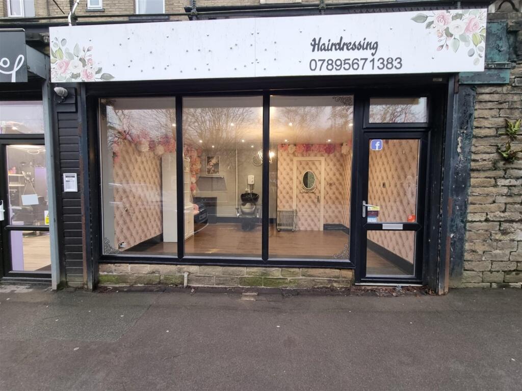 Main image of property: Hair Salons, West Yorkshire