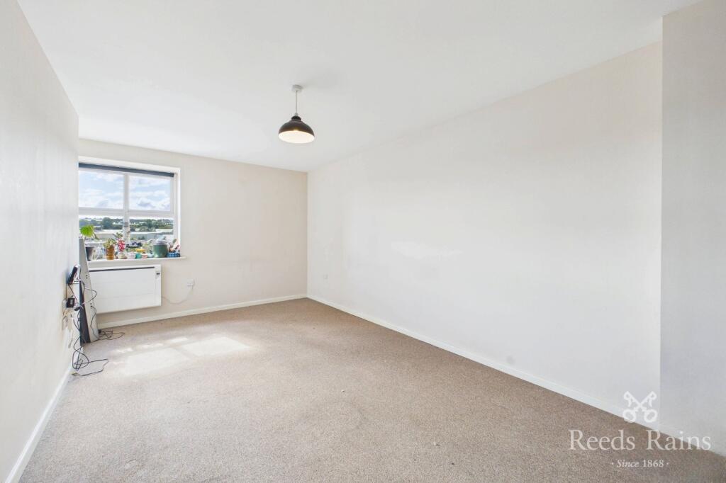 Main image of property: Pellon Lane, Halifax, West Yorkshire, HX1