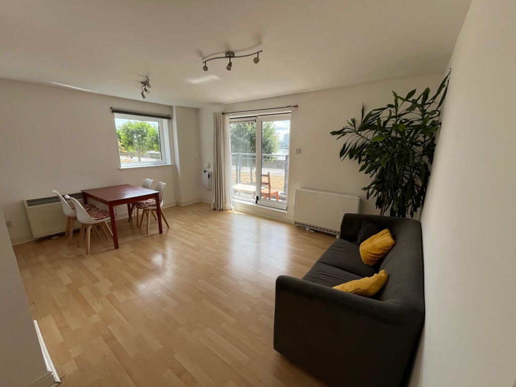 Main image of property: Lowestoft Mews, Docklands, London, E16