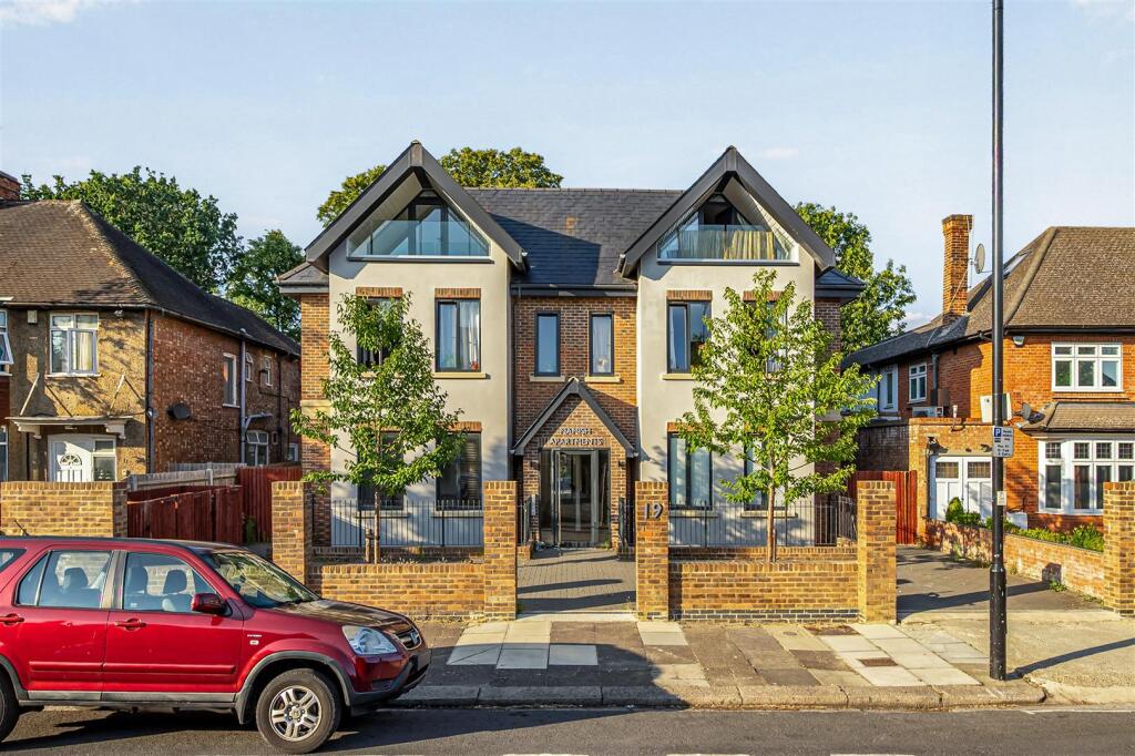 Main image of property: Creswick Road, London