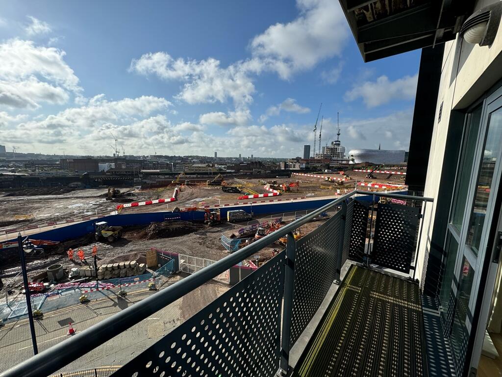 Main image of property: MASSHOUSE CORNER 1 BED, WELL FURNISHED WITH BALCONY