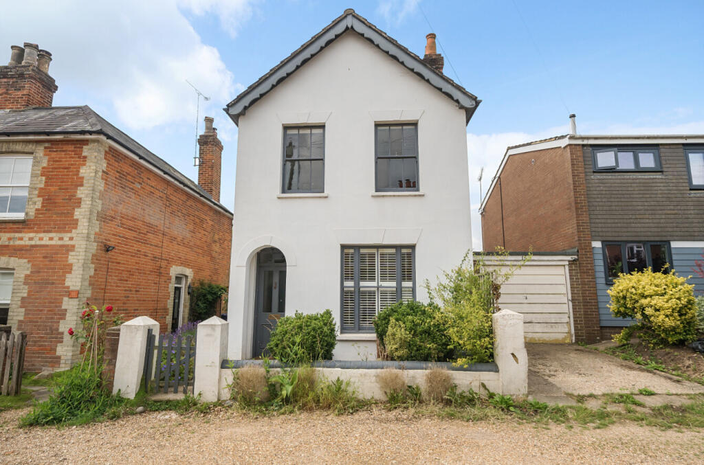Main image of property: Mount Pleasant, Farnham, Surrey, GU9
