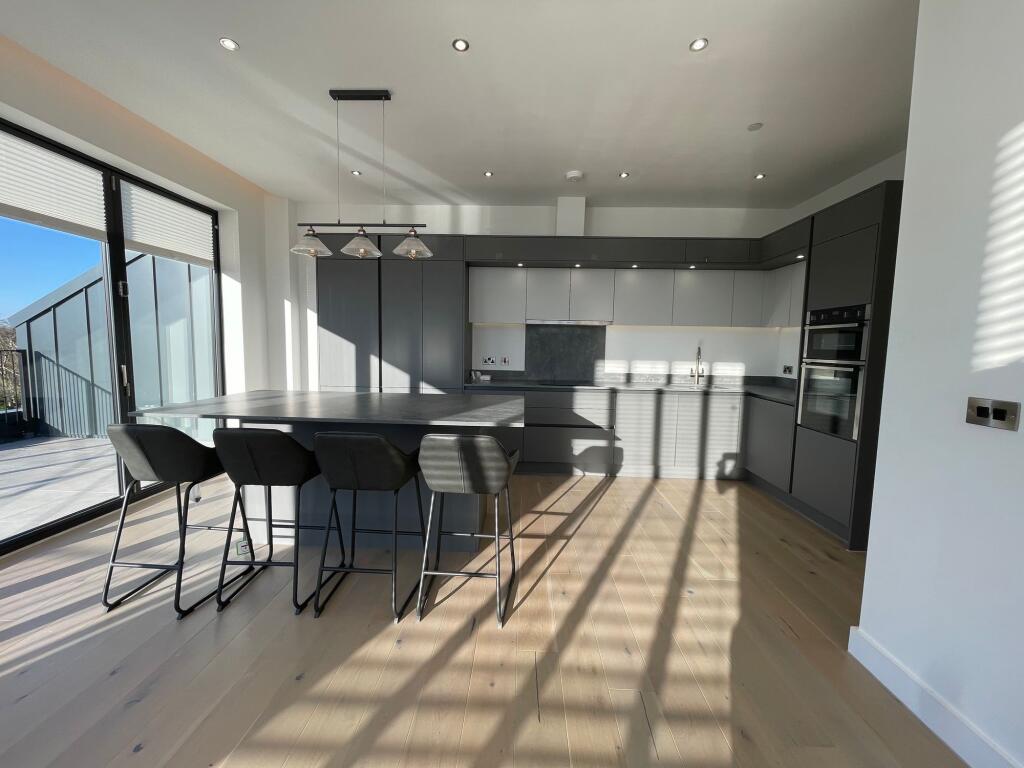 Main image of property: Streetsbrook Road, Broadoaks, B91