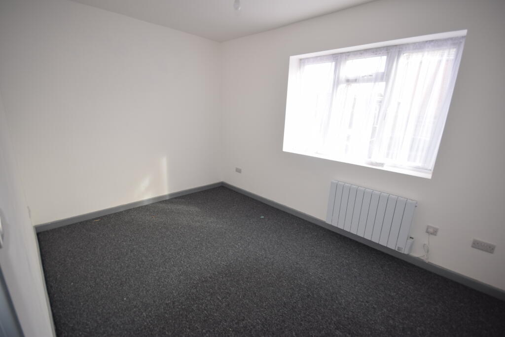 Main image of property: 98 Bitterne Road West, Southampton, Hampshire, SO18