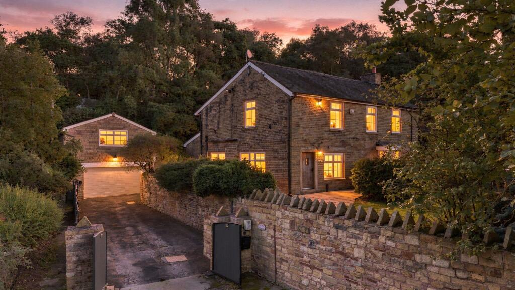 Main image of property: Radway Cottage, Bonfire Hill, Crawshawbooth, Rossendale, BB4