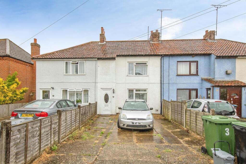 Main image of property: Warwick Avenue, Woodbridge