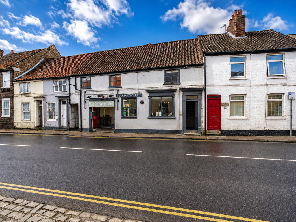 Main image of property: 36 Beckside, Beverley, East Riding Of Yorkshire, HU17 0PD