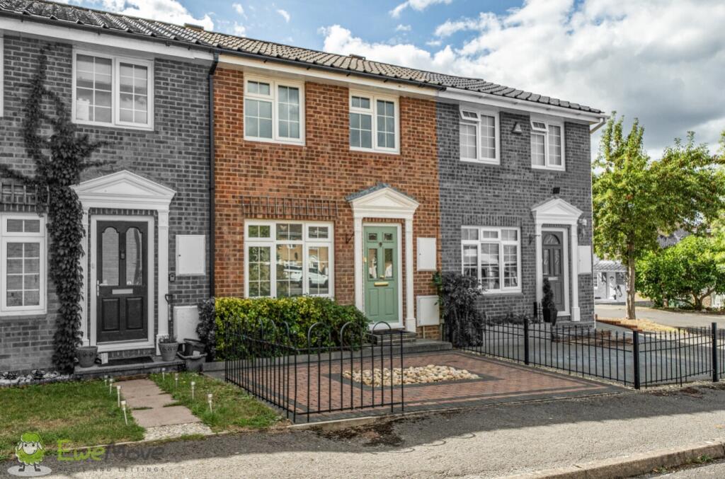 Main image of property: Otterbourne Crescent, Tadley, Hampshire, RG26