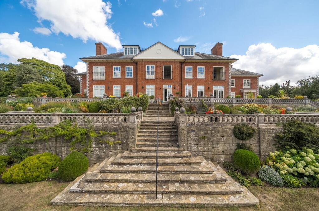 Main image of property: Exceptional Penthouse - Harrietsham
