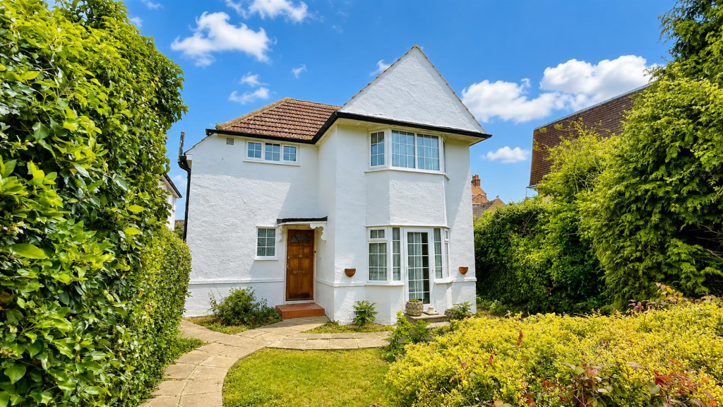Main image of property: Old Road, Frinton-on-Sea, Essex