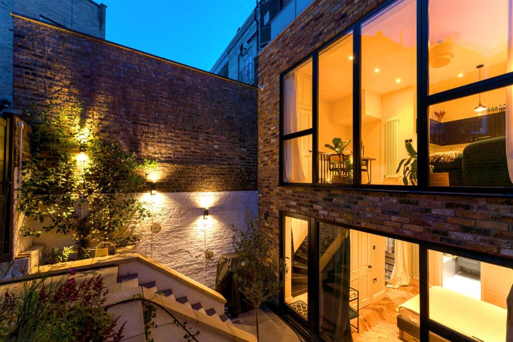 Main image of property: Essex Road, Islington