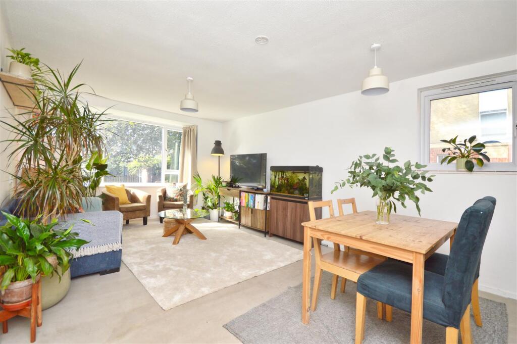 Main image of property: Salisbury Road, St Annes, Bristol