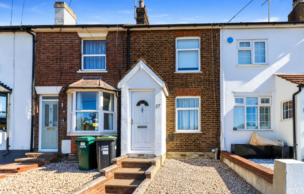Main image of property: Primrose Hill, Kings Langley, WD4