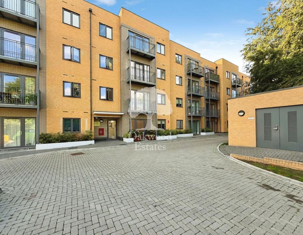 Main image of property: Clivemont Road, Maidenhead, SL6