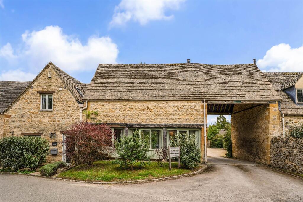 Main image of property: Broadwell, Gloucestershire