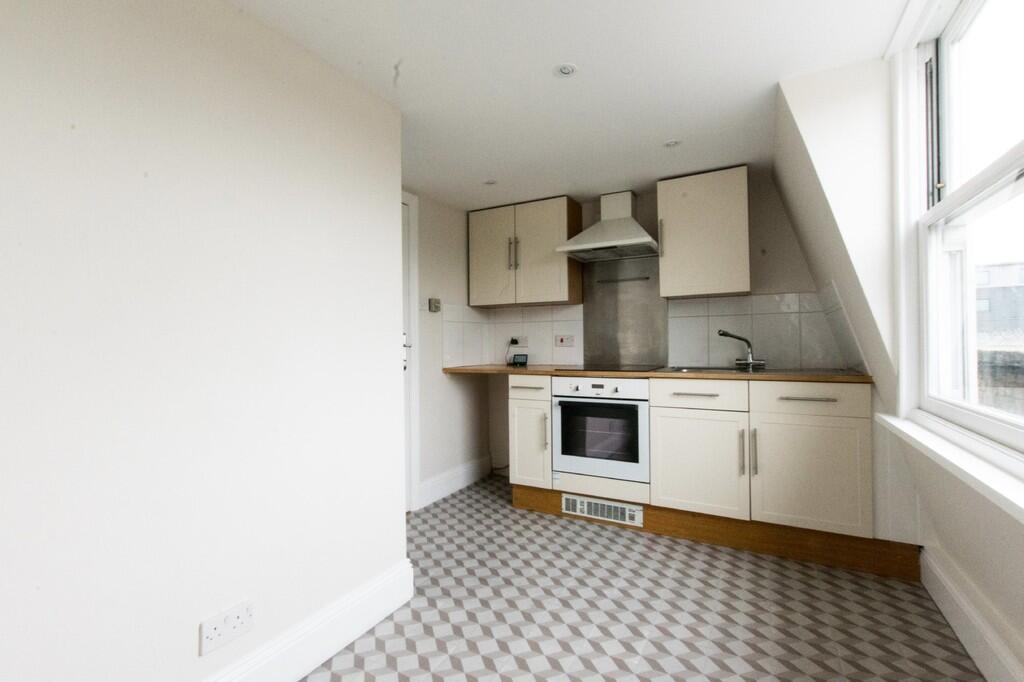 Main image of property: St Georges Place, Cheltenham GL50 3JZ