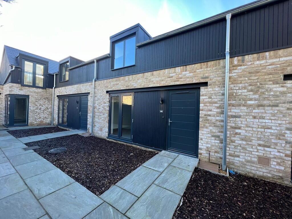 Main image of property: High Street, Chesterton, Cambridge