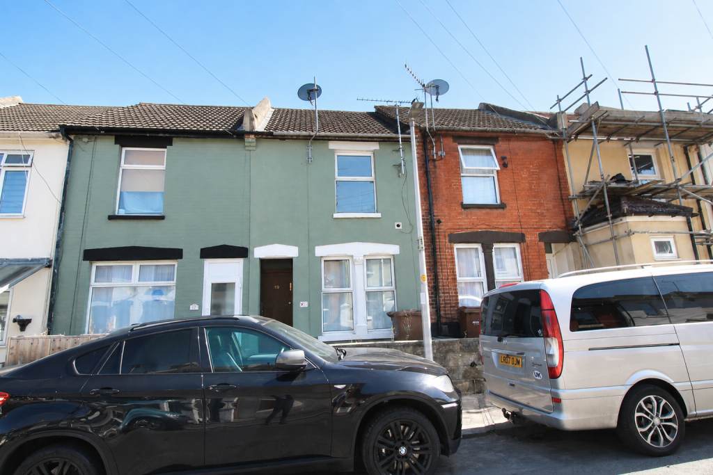 Main image of property: Edinburgh Road, Chatham, Kent, ME4