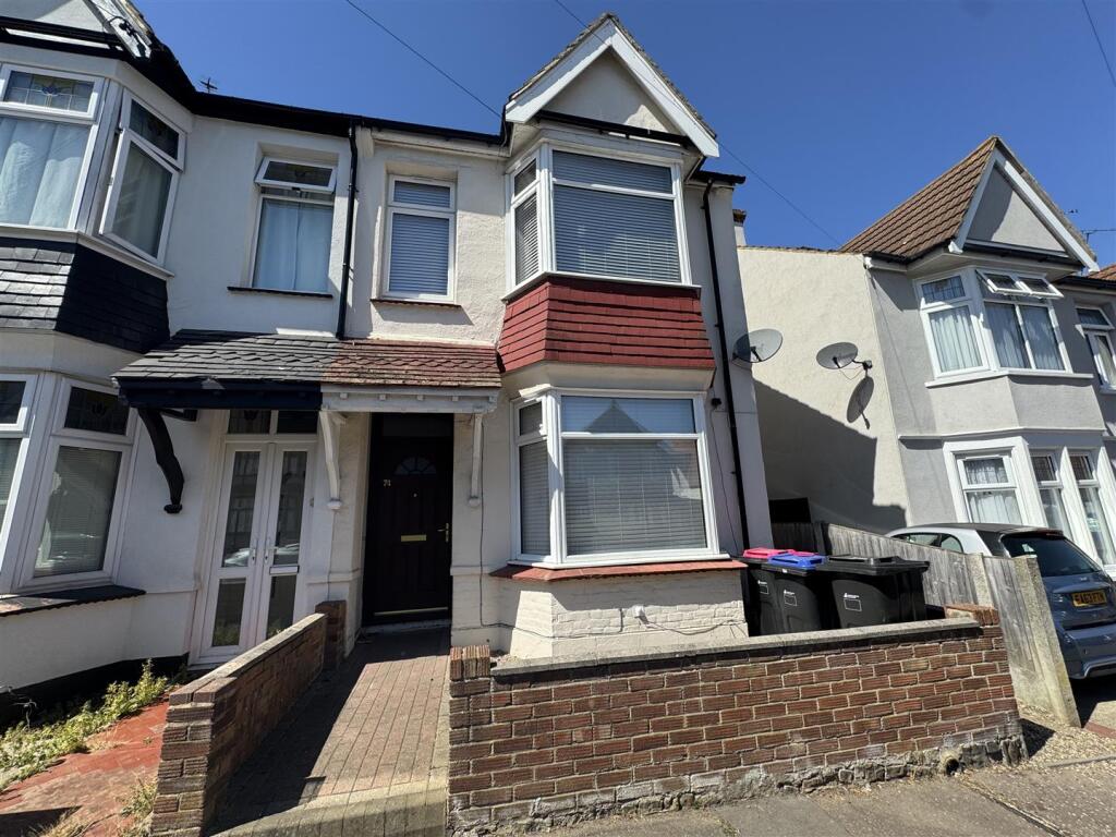 Main image of property: St Georges Park Avenue. Westcliff-On-Sea, Essex