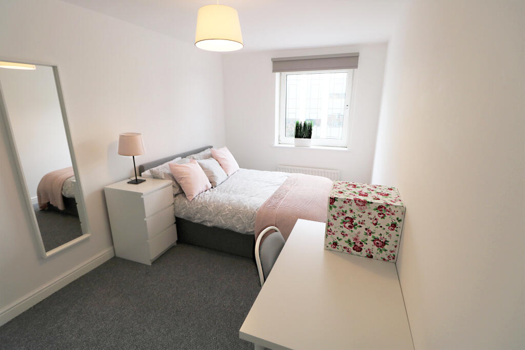 Main image of property: Flat 61, 205 Clarendon Road, Leeds, LS2 9DU