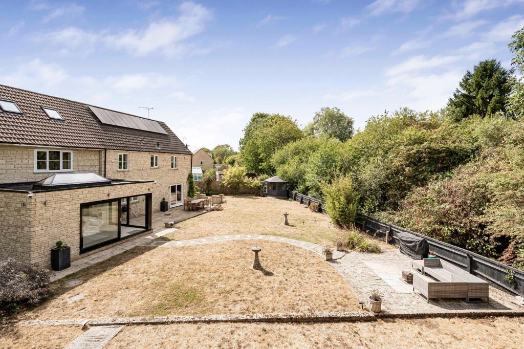 Main image of property: Perrinsfield, Lechlade, Gloucestershire, GL7