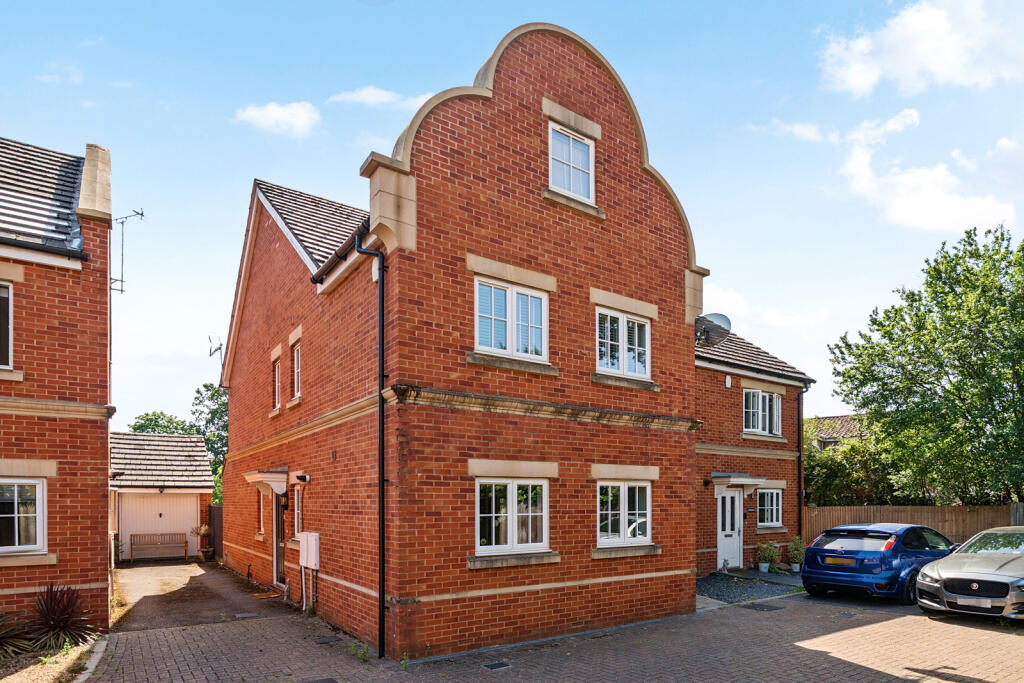 Main image of property: Derisley Close, Byfleet, KT14