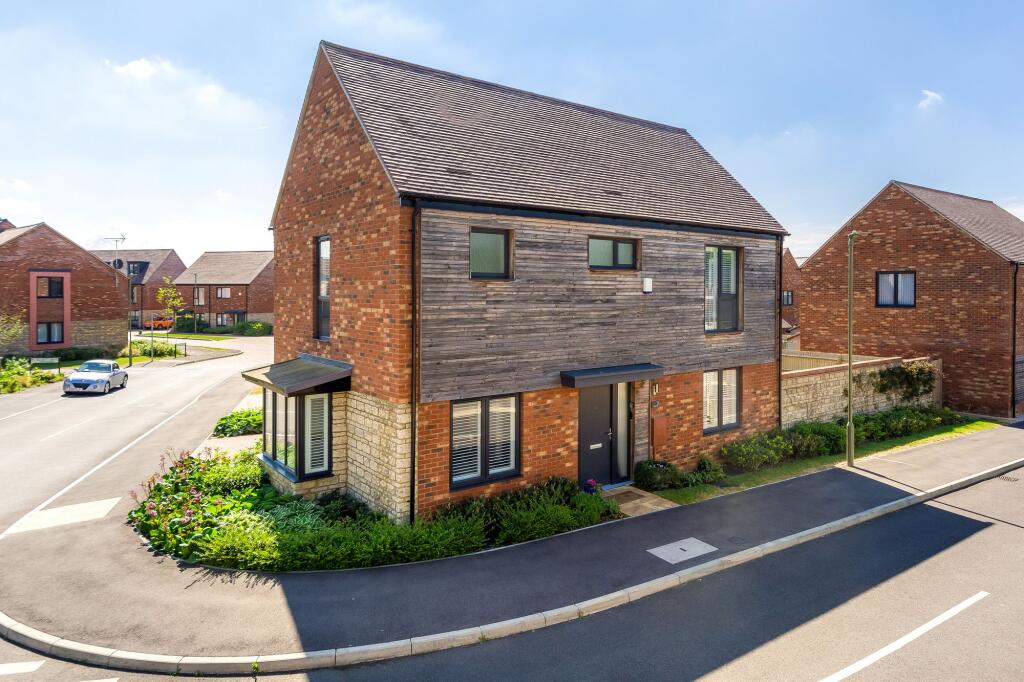 Main image of property: Buckle Place, Radley, OX14