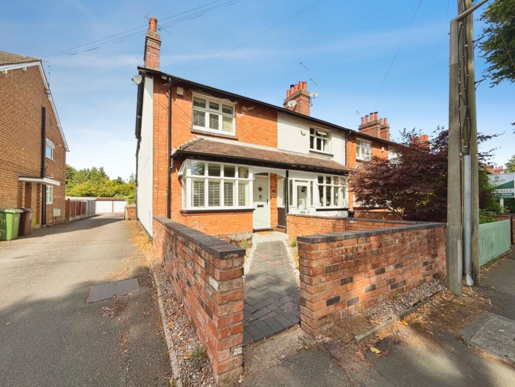 Main image of property: Broomfields Avenue, Solihull B91 2NP