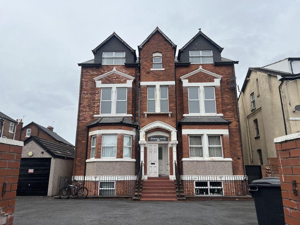 Main image of property: Avondale Road North, Southport