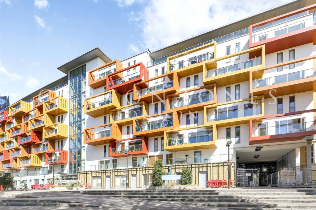 Main image of property: 83 Crampton Street, Elephant & Castle, Southwark, London, SE17