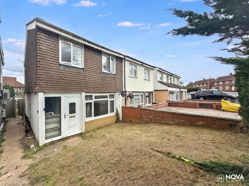 Main image of property: Hockwell Ring, Luton